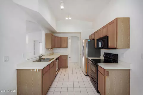 2314 E Monona Dr, Phoenix, AZ 85024 photo 10