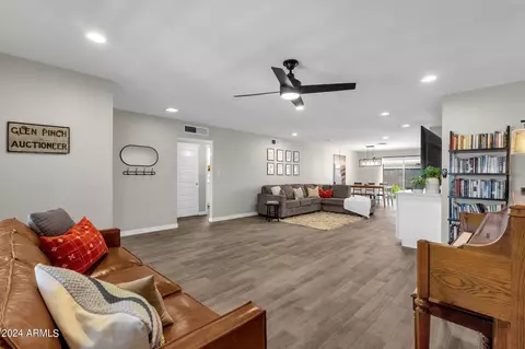 6115 S Juniper St, Tempe, AZ 85283 photo 4