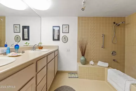 6502 N Central Ave #D401, Phoenix, AZ 85012 photo 16