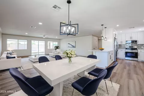 9901 W Raintree Dr, Sun City, AZ 85351