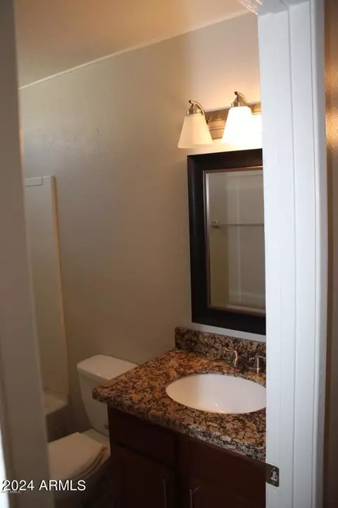 6604 W Vogel Ave, Glendale, AZ 85302