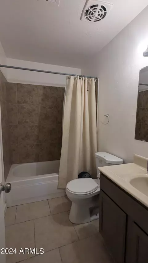 3133 N 65th Ave, Phoenix, AZ 85033 photo 13