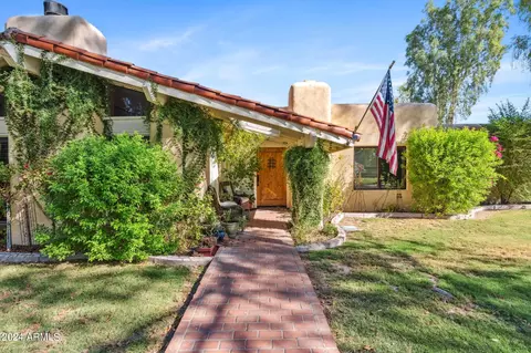 5712 Exeter Blvd, Phoenix, AZ 85018 photo 2