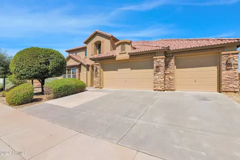 18372 W Ivy Ln, Surprise, AZ 85388