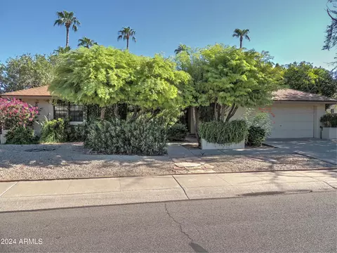 706 W Curry St, Chandler, AZ 85225