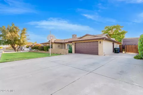 8616 N 41st Dr, Phoenix, AZ 85051