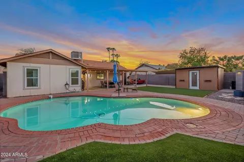 818 W Nopal Pl, Chandler, AZ 85225