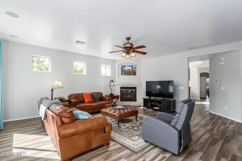 4371 E Turnberry Ct, Gilbert, AZ 85298 photo 9