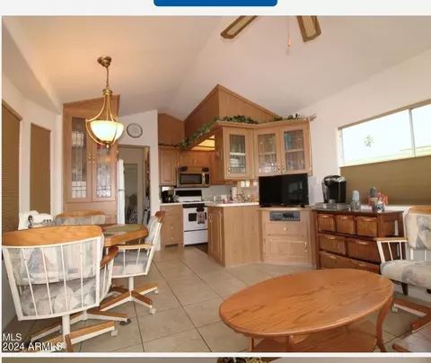 303 N Lindsay Rd #W22, Mesa, AZ 85213