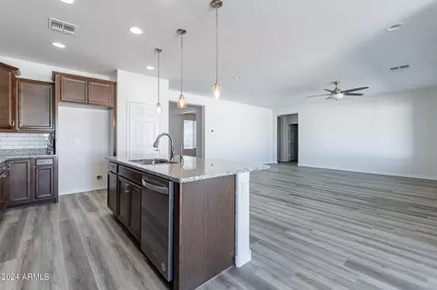 2508 E Nancy Ln, Phoenix, AZ 85042 photo 9