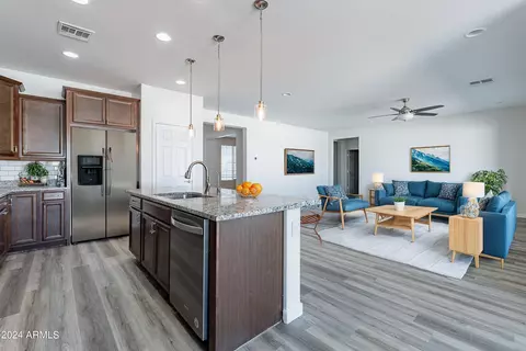 2508 E Nancy Ln, Phoenix, AZ 85042 photo 10