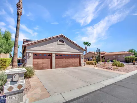 15802 W Avalon Dr, Goodyear, AZ 85395