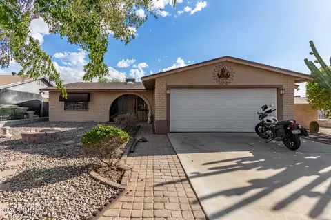 7237 W Rose Ln, Glendale, AZ 85303