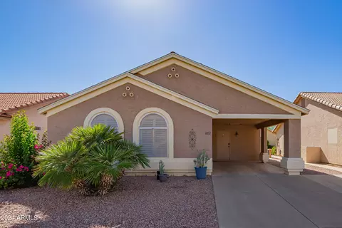 6812 S Lake Forest Dr, Chandler, AZ 85249