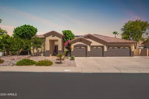 552 E Constitution Dr, Gilbert, AZ 85296