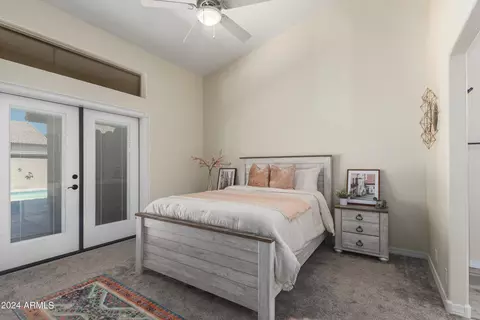 552 E Constitution Dr, Gilbert, AZ 85296 photo 9