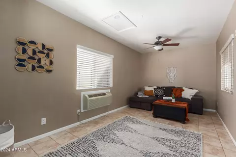 552 E Constitution Dr, Gilbert, AZ 85296 photo 31