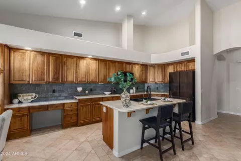 552 E Constitution Dr, Gilbert, AZ 85296 photo 22