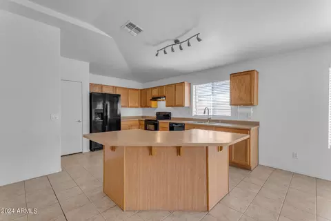2117 E Danbury Rd, Phoenix, AZ 85022 photo 10