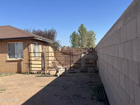 Exterior - 2277 E 20th St, Douglas, AZ 85607 photo 7 of 8