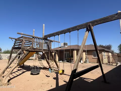 Exterior - 2277 E 20th St, Douglas, AZ 85607 photo 6 of 8