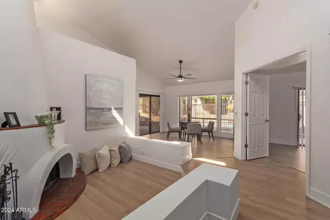 9416 S 46th St, Phoenix, AZ 85044 photo 4