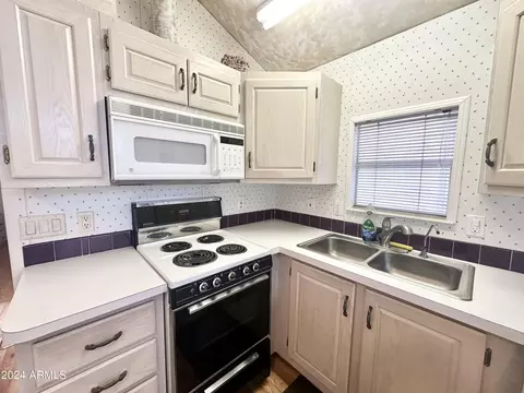 155 S Limestone Dr, Apache Junction, AZ 85119 photo 22