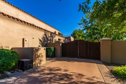 Exterior - 545 E Warner Rd, Tempe, AZ 85284 photo 33 of 45