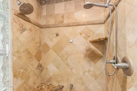 Bath - 545 E Warner Rd, Tempe, AZ 85284 photo 7 of 10