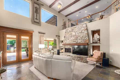 Living - 545 E Warner Rd, Tempe, AZ 85284 photo 5 of 10