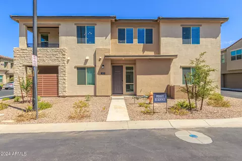 733 E Lark St #201, Gilbert, AZ 85297 photo 2