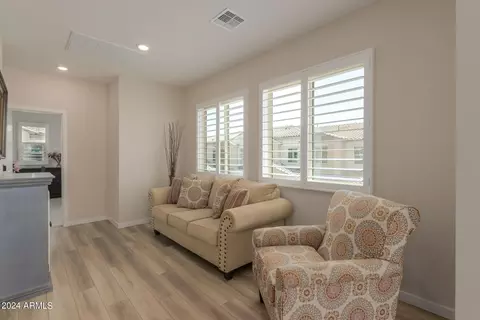 733 E Lark St #201, Gilbert, AZ 85297 photo 23