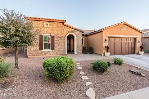 41945 W Solitare Dr, Maricopa, AZ 85138