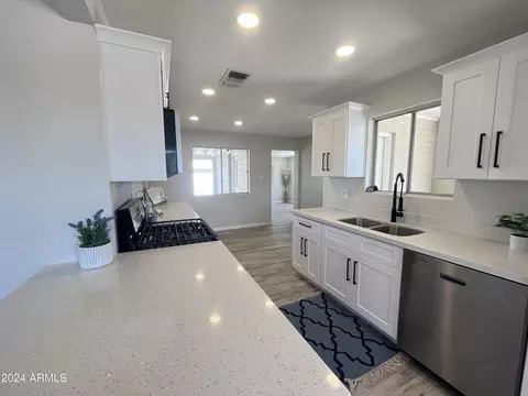 1964 El Parque Dr, Tempe, AZ 85282