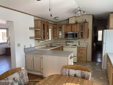 2329 W Eno Cir, Apache Junction, AZ 85119 photo 5