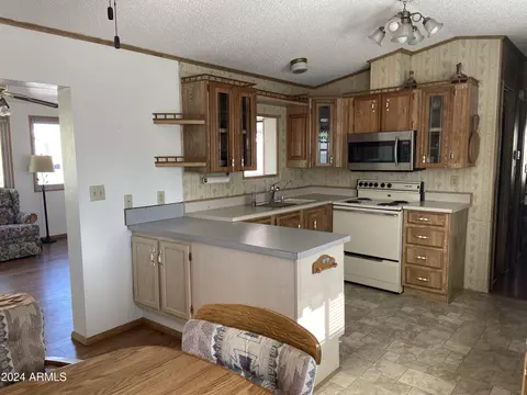 2329 W Eno Cir, Apache Junction, AZ 85119 photo 6