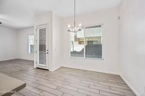 Dining - 901 S Smith Rd #1012, Tempe, AZ 85281 photo 3 of 3