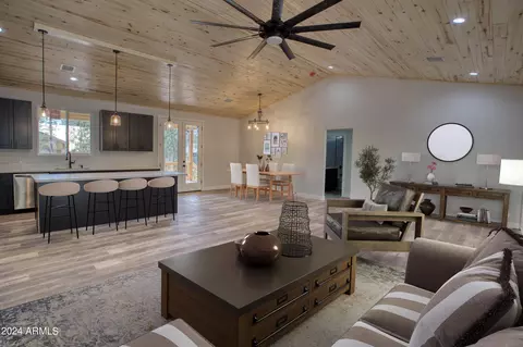 2265 S Willow Way, Pinetop, AZ 85935