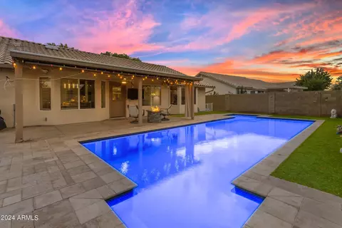 2152 E Cathy Ct, Gilbert, AZ 85296