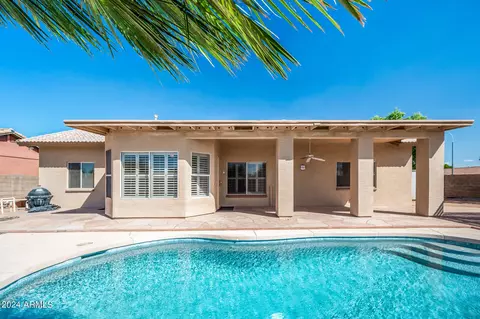 7647 W Betty Elyse Ln, Peoria, AZ 85382