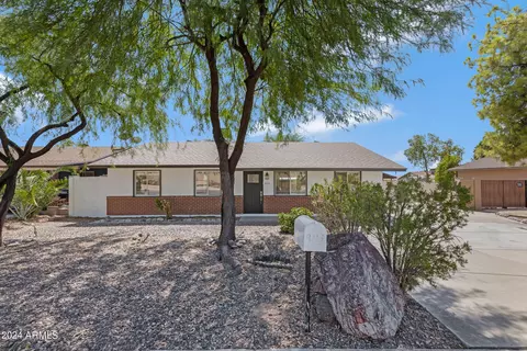 9113 E Princess Dr, Mesa, AZ 85207