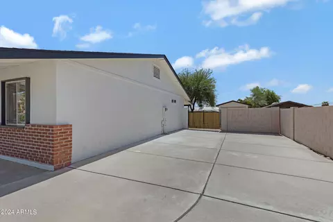 9113 E Princess Dr, Mesa, AZ 85207 photo 4