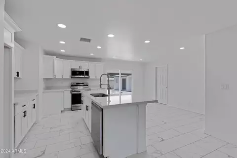 9113 E Princess Dr, Mesa, AZ 85207 photo 9