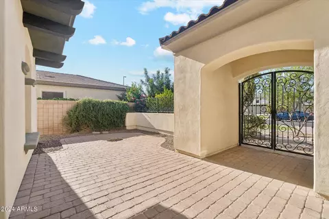 691 Elgin St, Gilbert, AZ 85295 photo 4