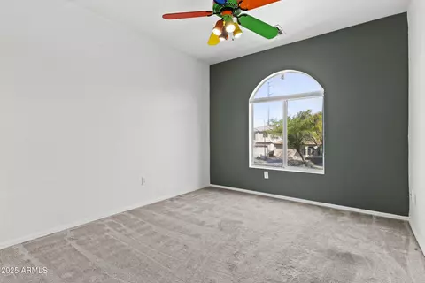 3211 E Kerry Ln, Phoenix, AZ 85050 photo 19
