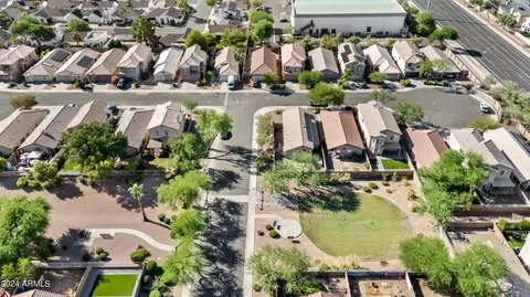 3211 E Kerry Ln, Phoenix, AZ 85050 photo 36