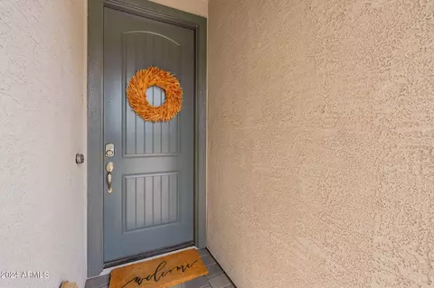 744 E Betsy Ln, Gilbert, AZ 85296 photo 4