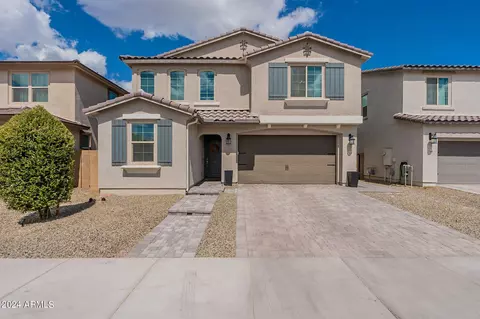 744 E Betsy Ln, Gilbert, AZ 85296