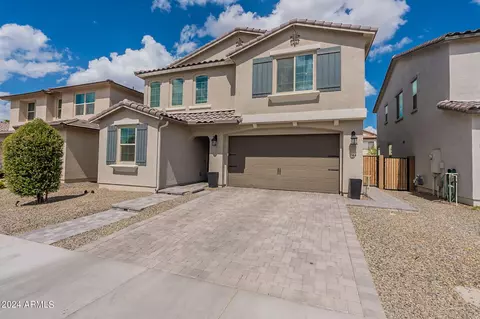 744 E Betsy Ln, Gilbert, AZ 85296 photo 3