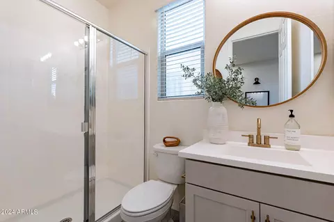 744 E Betsy Ln, Gilbert, AZ 85296 photo 9